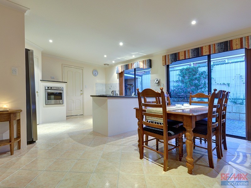 4 Rosedale Vista, Hocking WA 6065