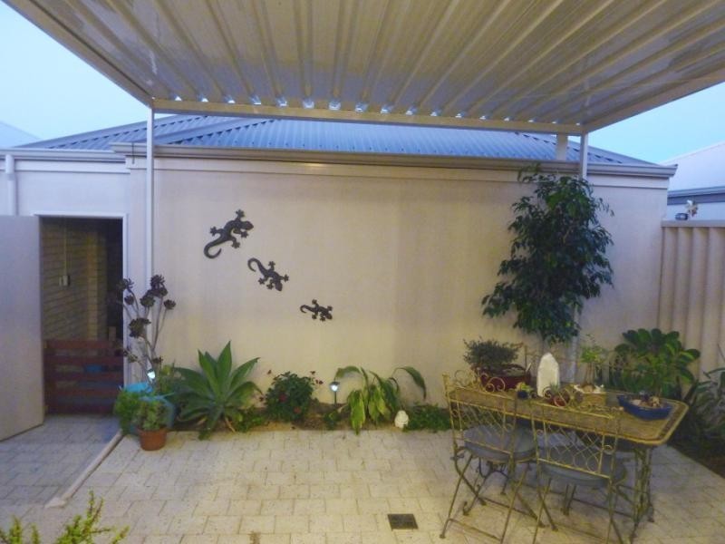 8A Bollach Green, Butler WA 6036