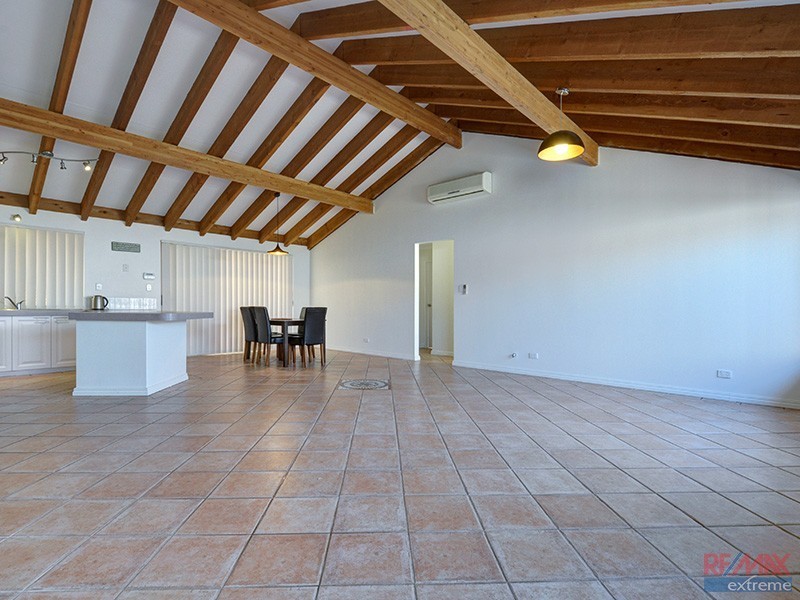 32 Gardiner Heights, Kinross WA 6028