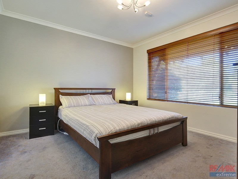 32 Gardiner Heights, Kinross WA 6028