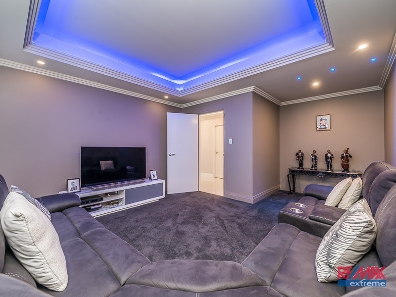 64 Raeside Drive, Landsdale WA 6065