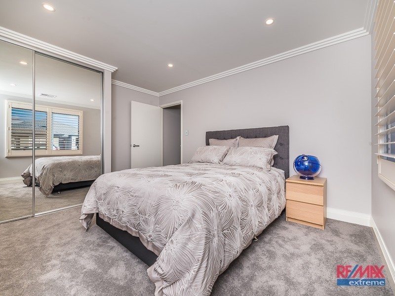 64 Raeside Drive, Landsdale WA 6065