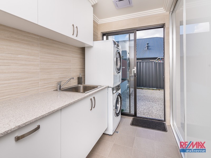 64 Raeside Drive, Landsdale WA 6065