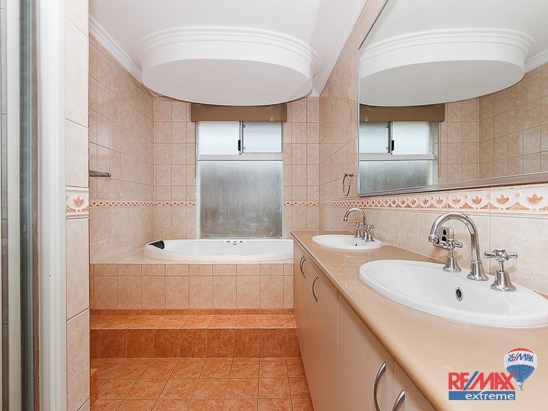 7 McClements Drive, Yanchep WA 6035