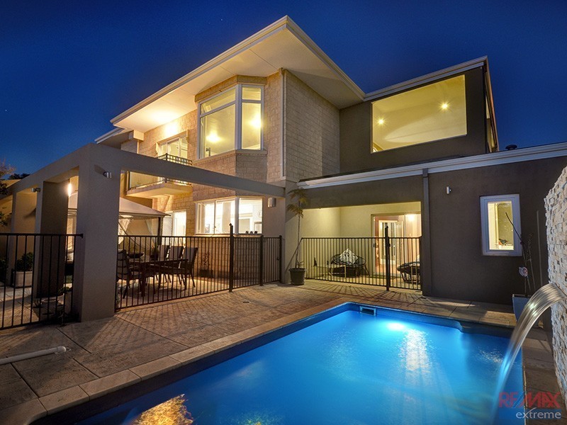 15 Halfpenny Chase, Iluka WA 6028