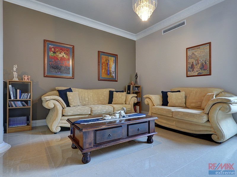 15 Halfpenny Chase, Iluka WA 6028