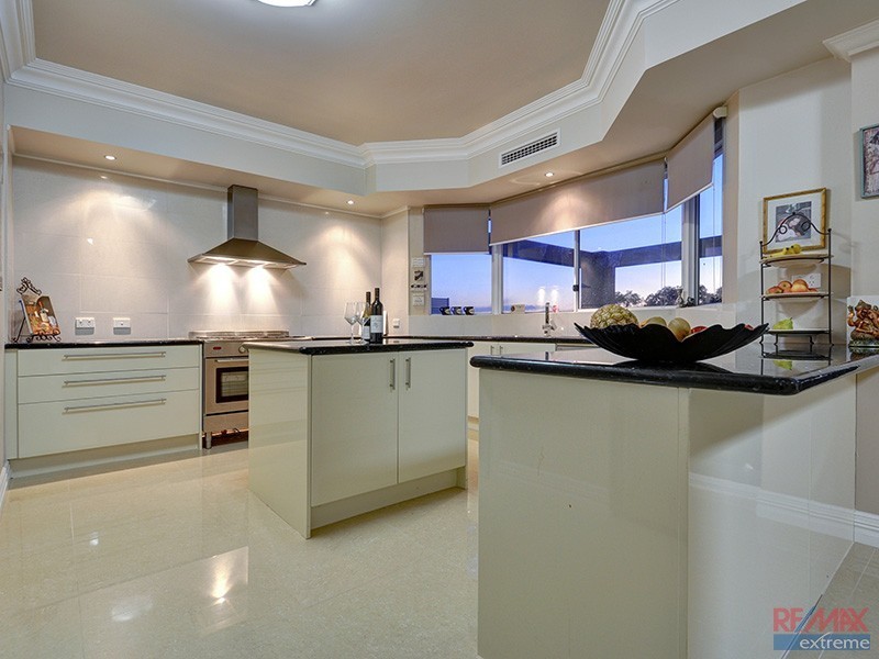 15 Halfpenny Chase, Iluka WA 6028