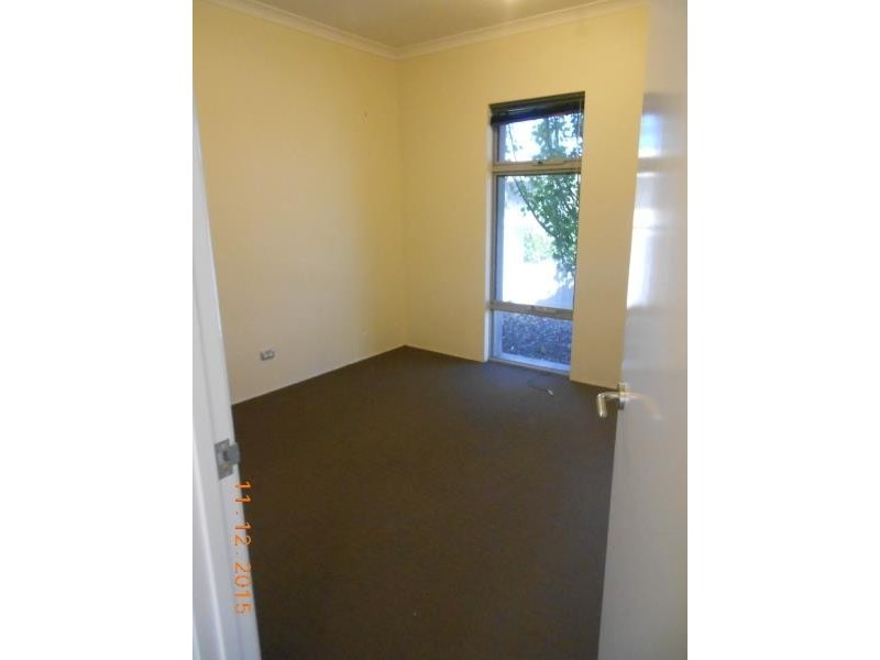 8B Bollach Green, Butler WA 6036