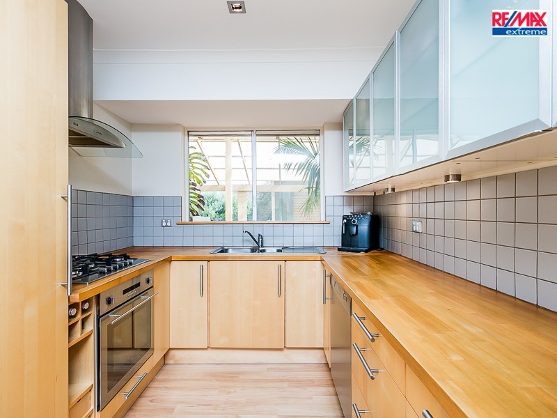 17 Flotilla Drive, Heathridge WA 6027