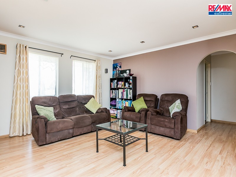 17 Flotilla Drive, Heathridge WA 6027