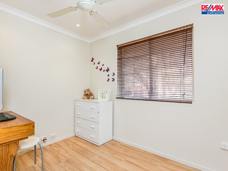 17 Flotilla Drive, Heathridge WA 6027