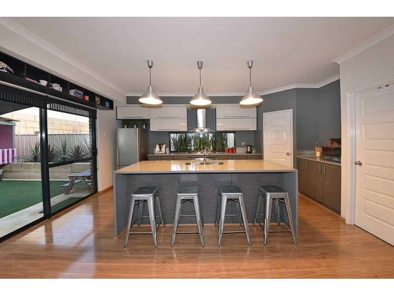 16 Rail Drive, Tapping WA 6065