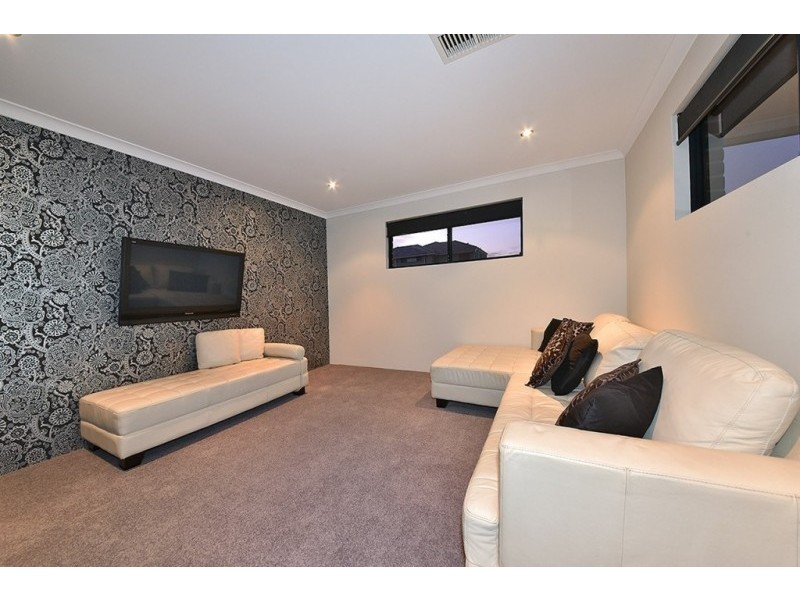 16 Rail Drive, Tapping WA 6065