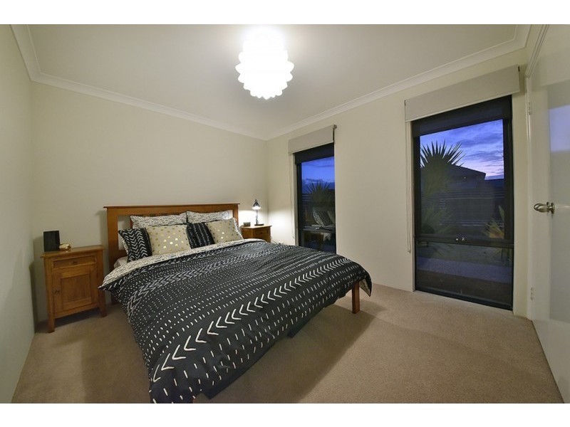 16 Rail Drive, Tapping WA 6065