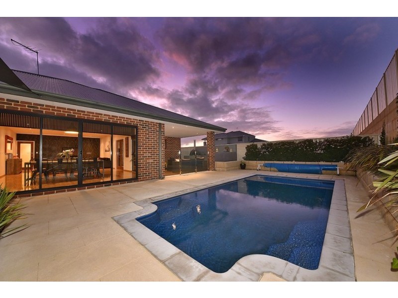 16 Rail Drive, Tapping WA 6065