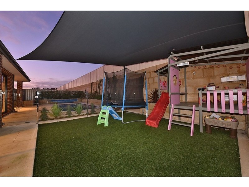 16 Rail Drive, Tapping WA 6065