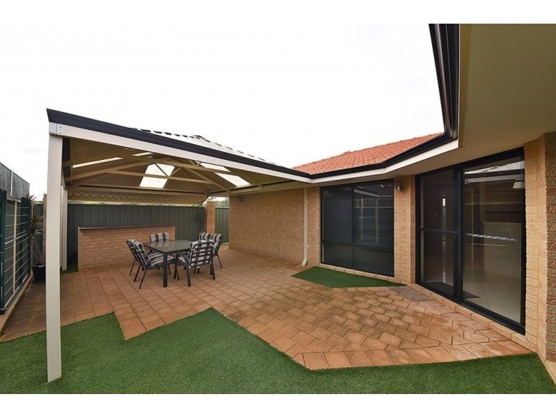 63 Clydebank Crescent, Kinross WA 6028