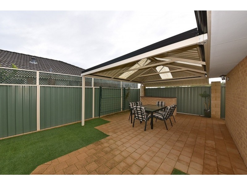 63 Clydebank Crescent, Kinross WA 6028