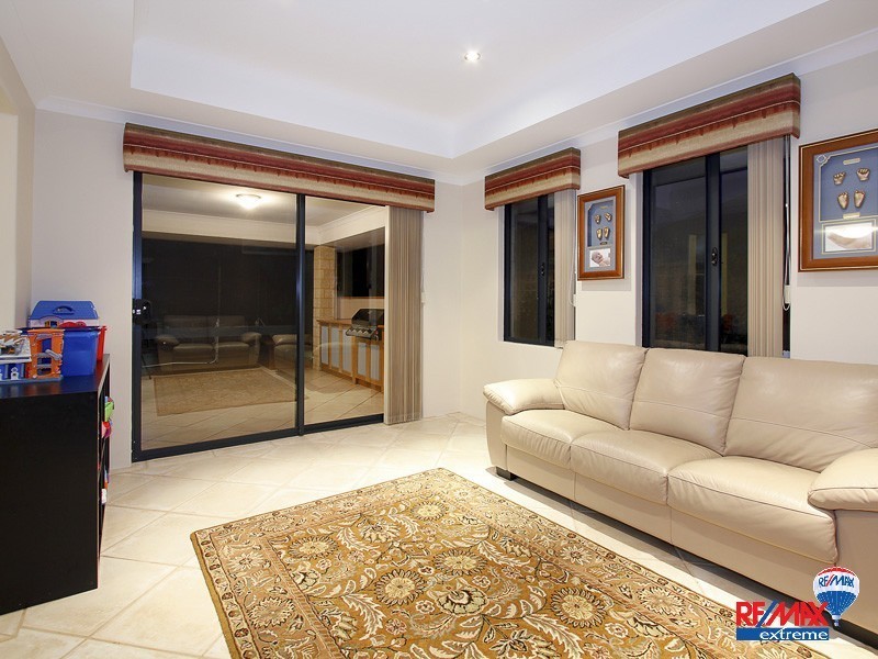 77 Pembury Way, Butler WA 6036