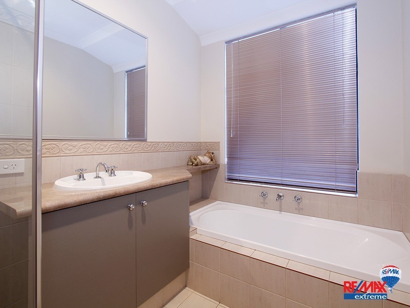 77 Pembury Way, Butler WA 6036