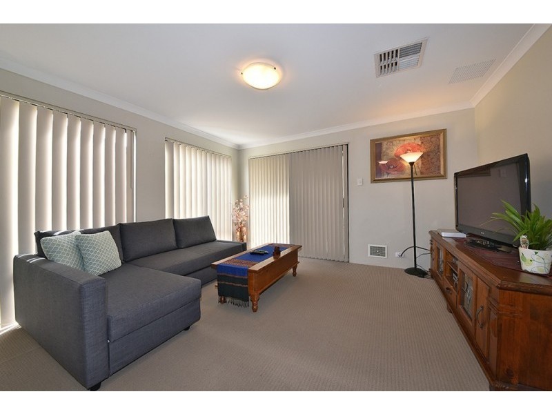 64 Jedburgh Loop, Sinagra WA 6065