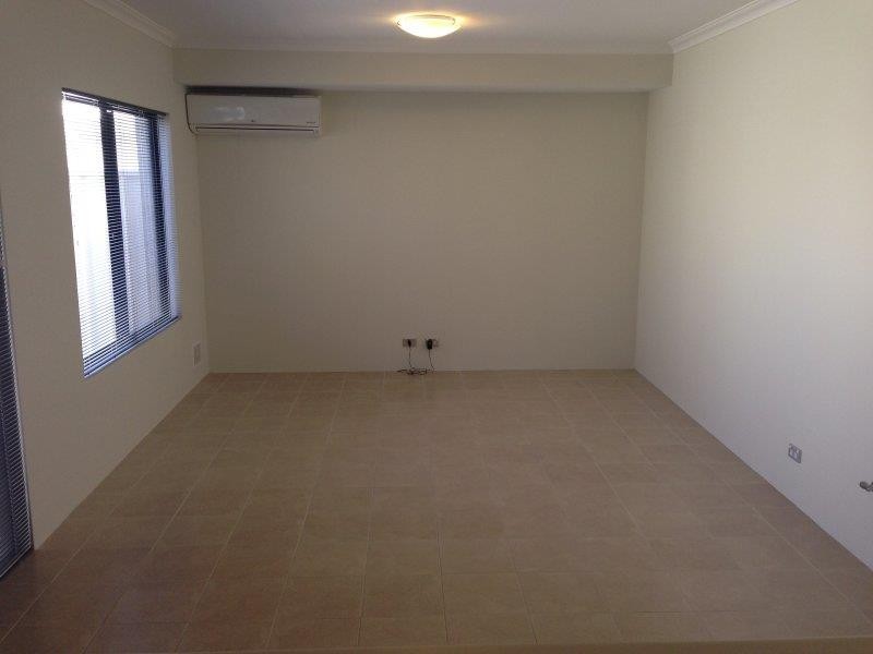 3/5 Titian Way, Tapping WA 6065