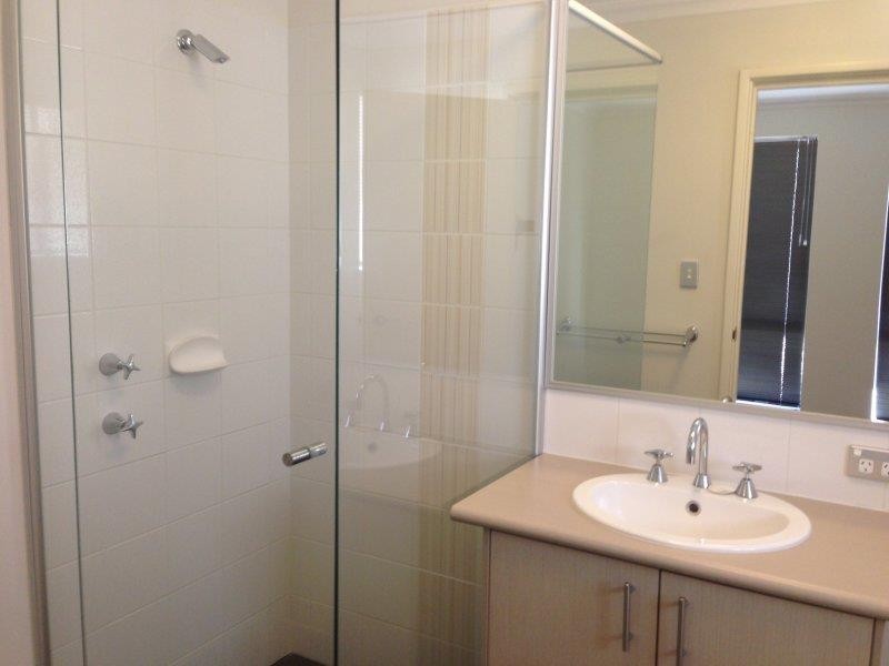 3/5 Titian Way, Tapping WA 6065