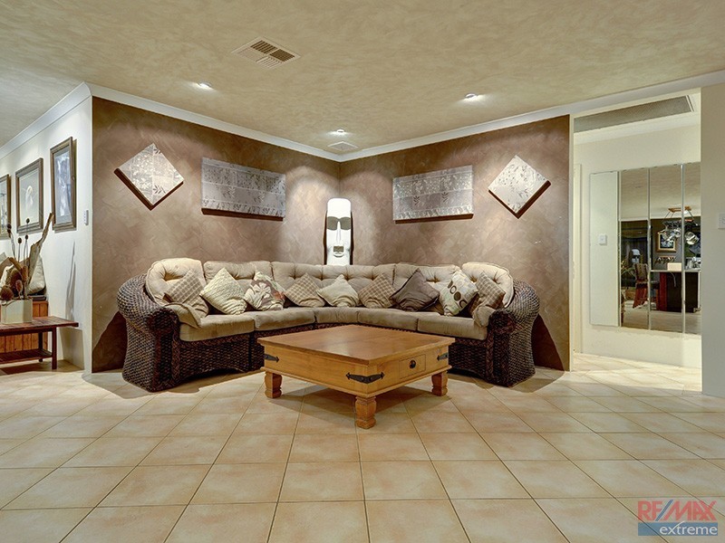 10 Panama Road, Butler WA 6036