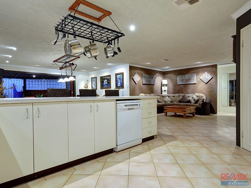 10 Panama Road, Butler WA 6036