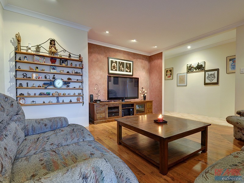 10 Panama Road, Butler WA 6036