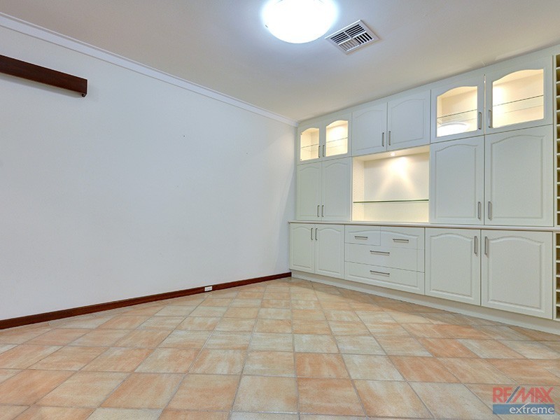 86 East Road, Pearsall WA 6065