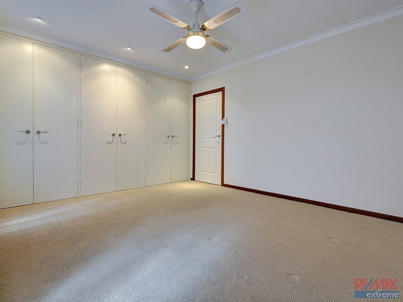 86 East Road, Pearsall WA 6065