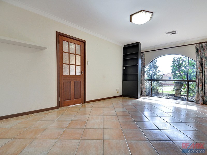 86* East Road, Pearsall WA 6065