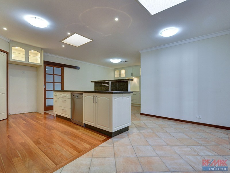 86* East Road, Pearsall WA 6065