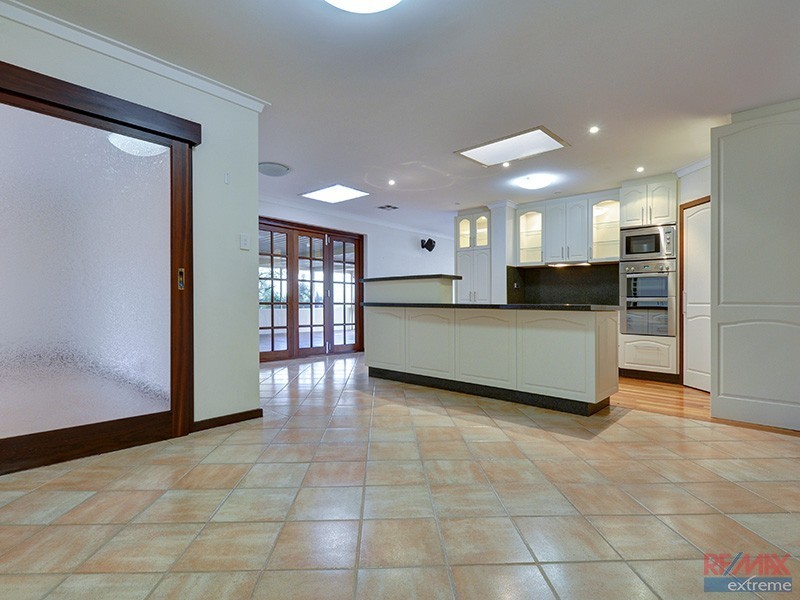 86* East Road, Pearsall WA 6065