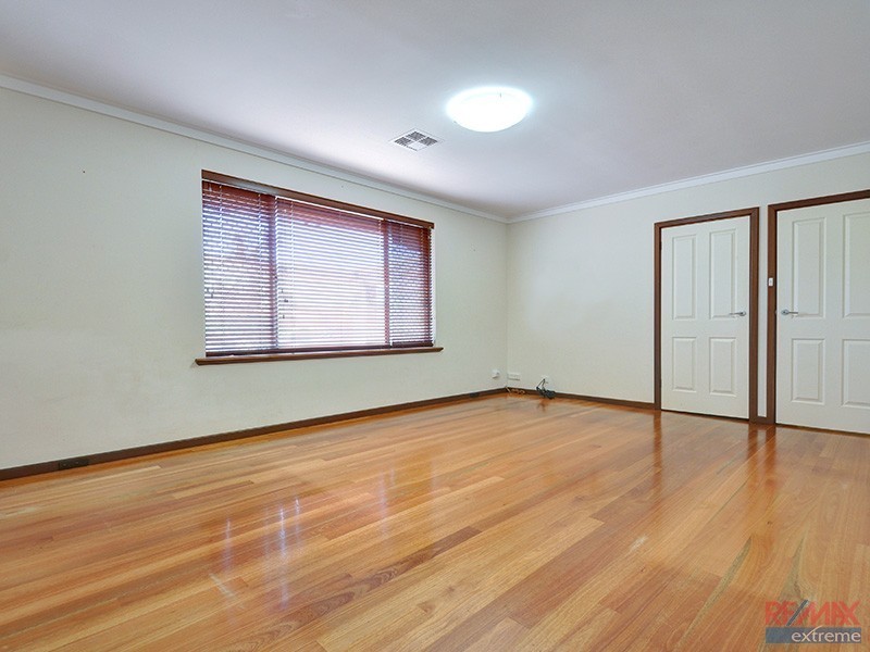 86* East Road, Pearsall WA 6065