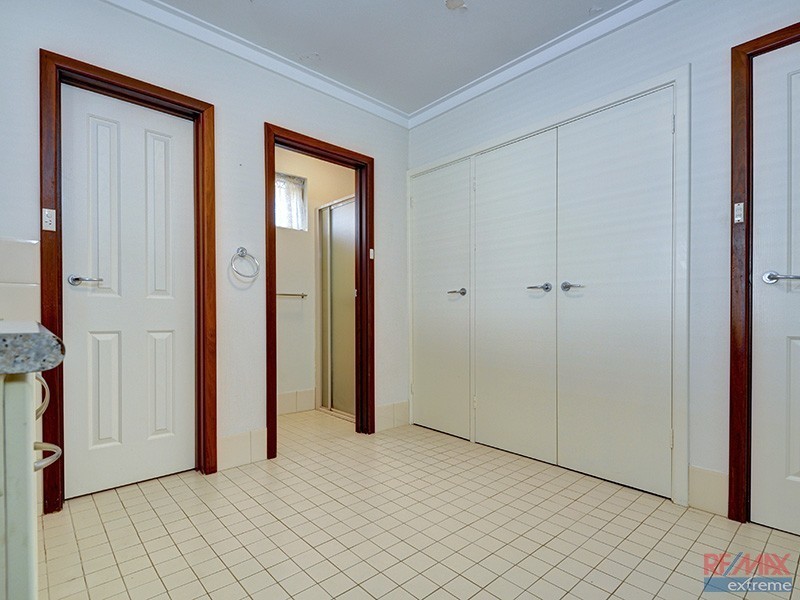 86* East Road, Pearsall WA 6065