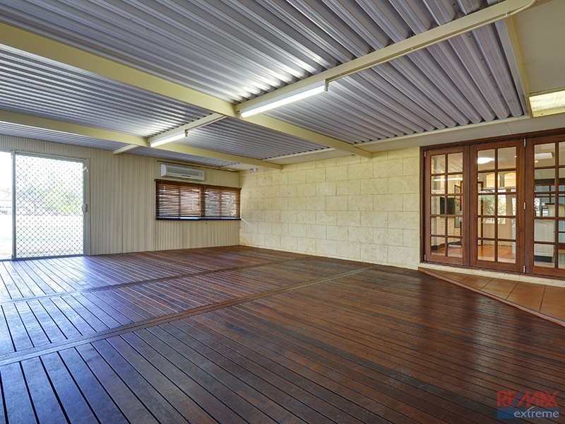 86* East Road, Pearsall WA 6065