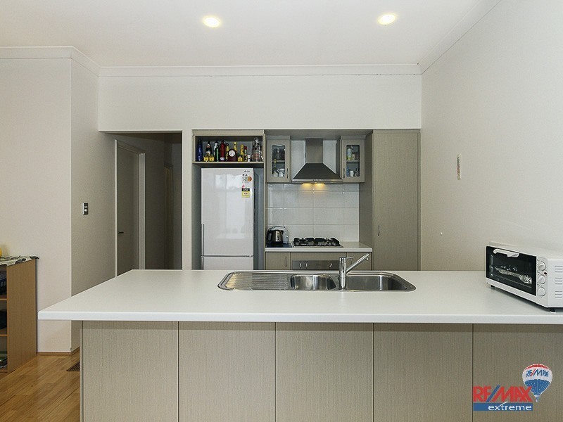 4A Bollach Green, Butler WA 6036