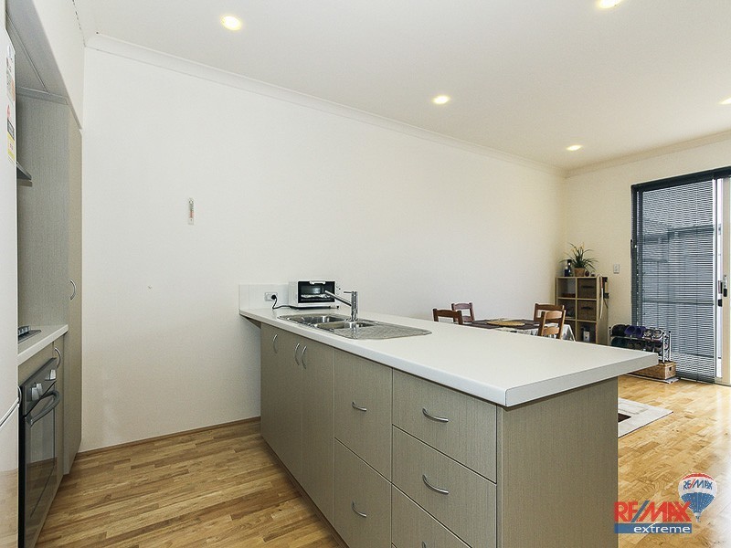 4A Bollach Green, Butler WA 6036