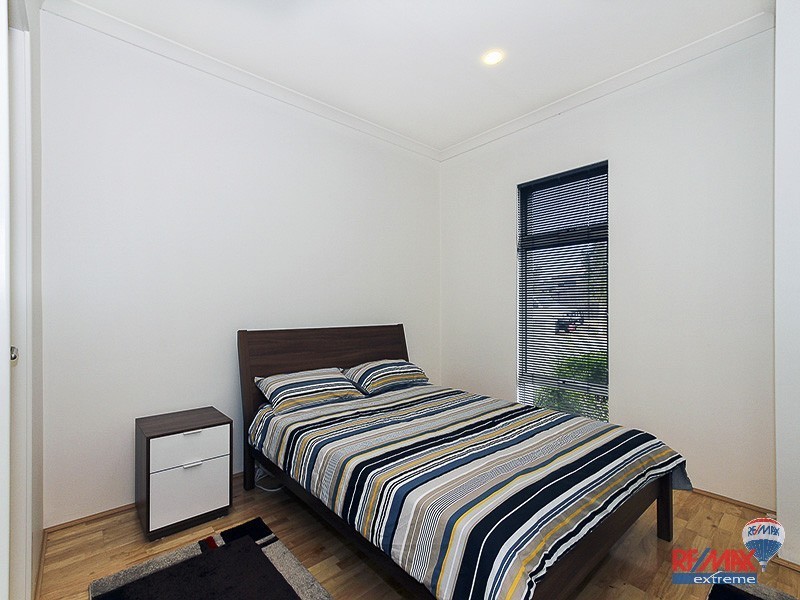 4A Bollach Green, Butler WA 6036