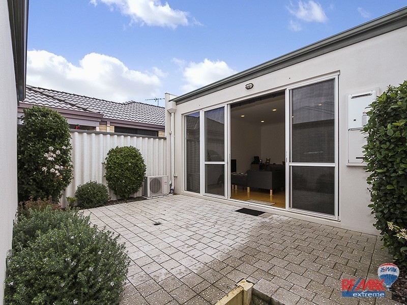 4A Bollach Green, Butler WA 6036