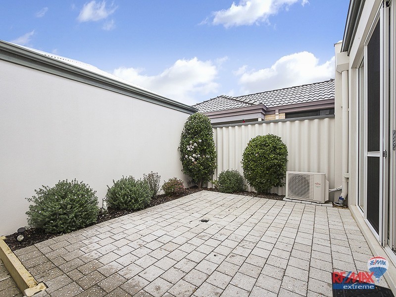 4A Bollach Green, Butler WA 6036