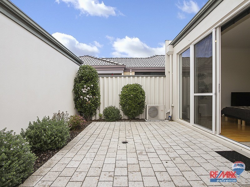 4A Bollach Green, Butler WA 6036