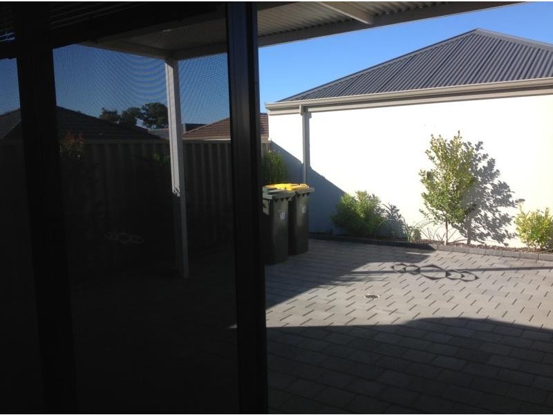 39 Eastwall Parkway, Butler WA 6036