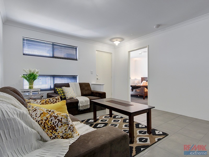 14 Mayali Bend, Banksia Grove WA 6031