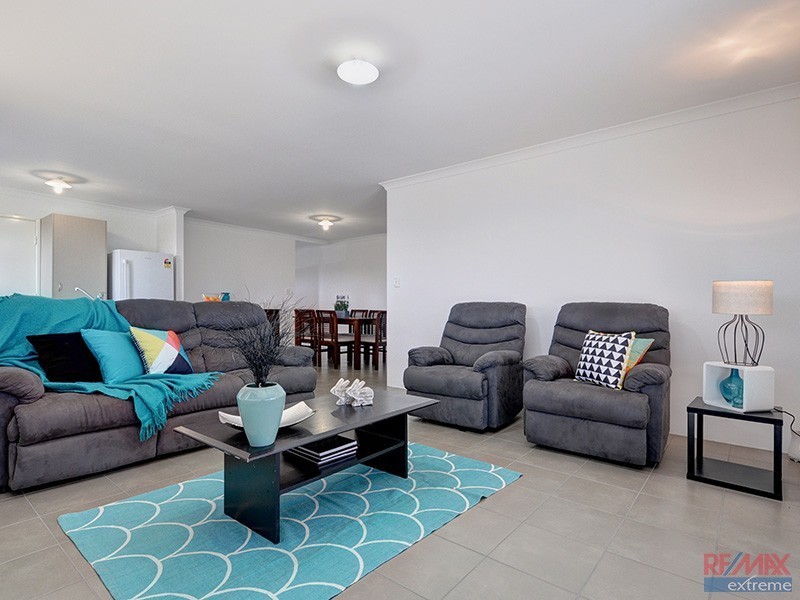 14 Mayali Bend, Banksia Grove WA 6031