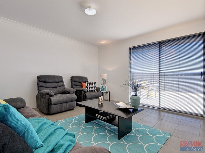 14 Mayali Bend, Banksia Grove WA 6031