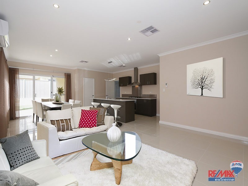 6 Citrine Street, Eglinton WA 6034