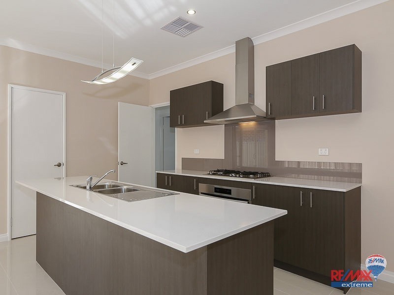 6 Citrine Street, Eglinton WA 6034